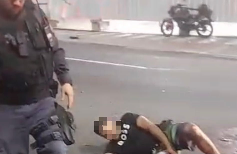 Motociclista perde perna em acidente violento em Manaus