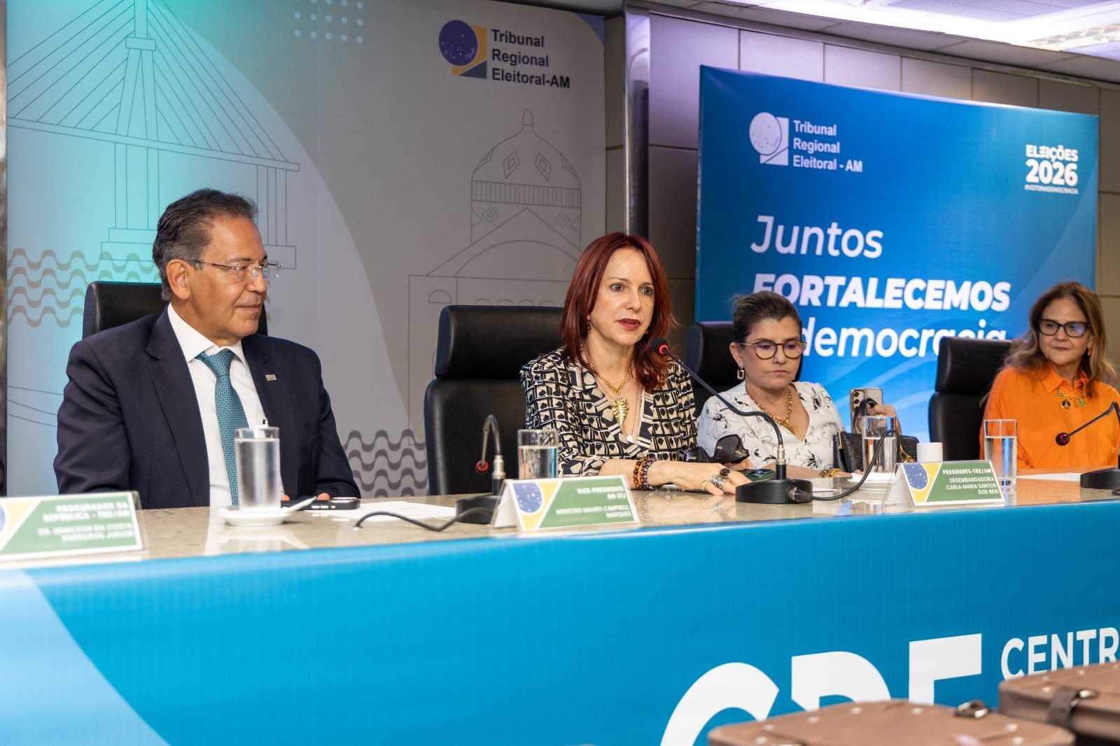 TRE-AM recebe orientação do TSE para manter votação aberta até as 19h