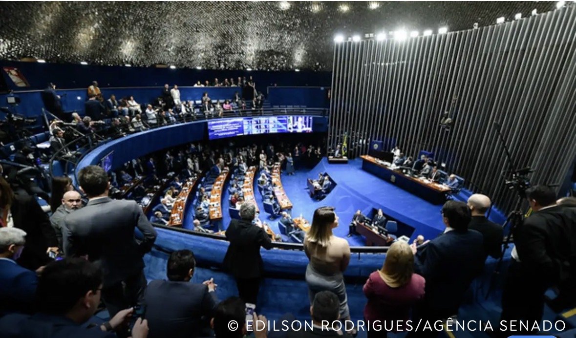 Senado aprova PEC do fim da escala 6x1 em primeiro turno