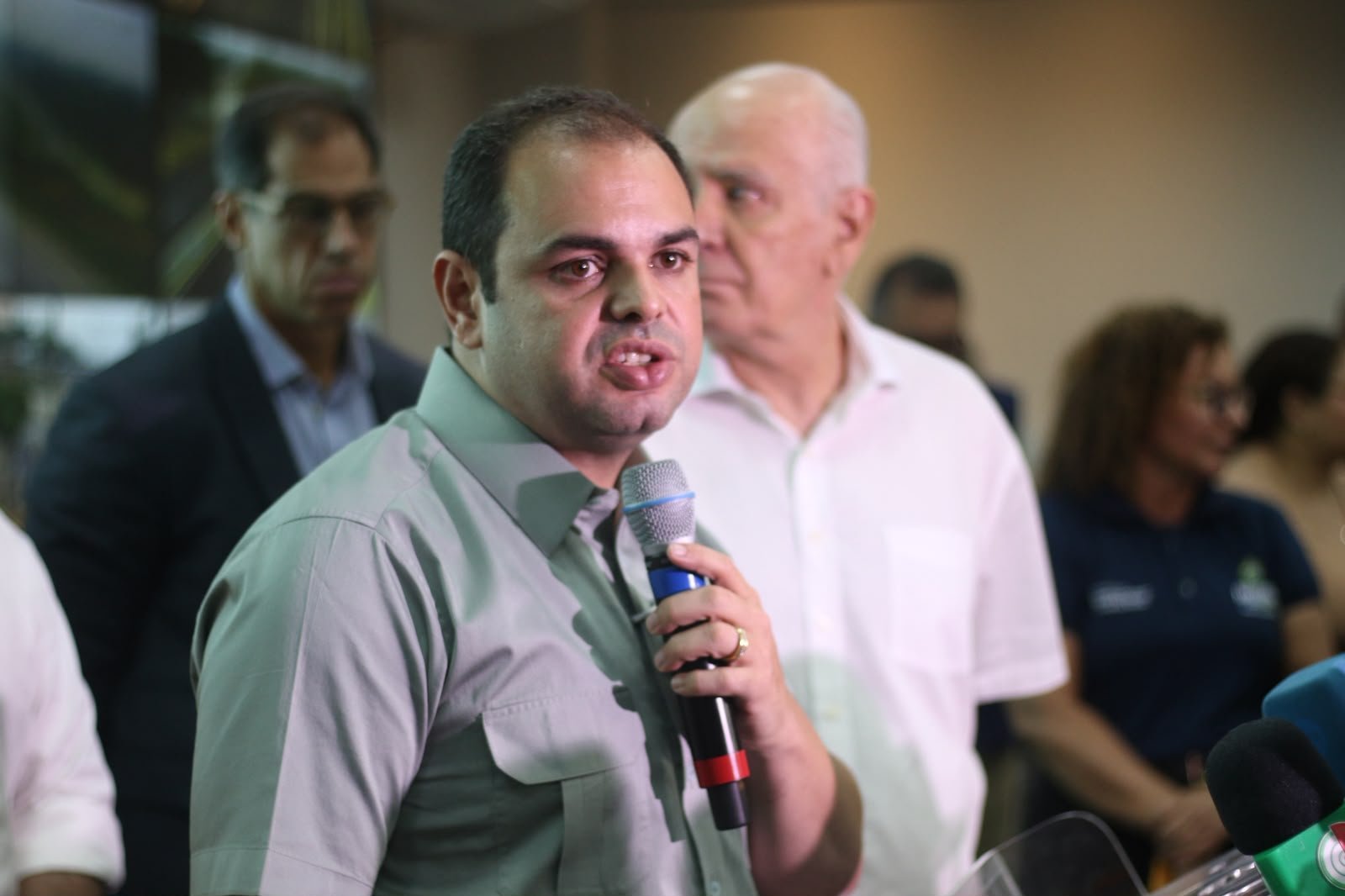 Roberto Cidade e ministros anunciam reforço das Forças Armadas e mais aeronaves contra incêndios no Amazonas