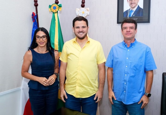 Renato Junior nomeia Shádia Fraxe para a Semsa e major Renan para a Casa Militar