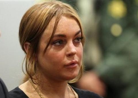 Justiça mantém acusações contra Lindsay Lohan