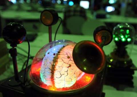 Implante cerebral para restaurar memória é desenvolvido pelos EUA