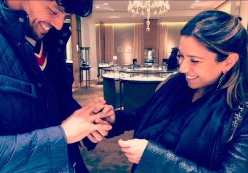 Patrícia Abravanel escolhe alianças e dispara: "Frio na barriga"