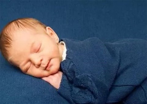 Mulher de Paulo Henrique Ganso mostra pela primeira vez o filho do casal, Henrico