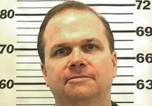 Assassino de John Lennon tem liberdade negada pela oitava vez