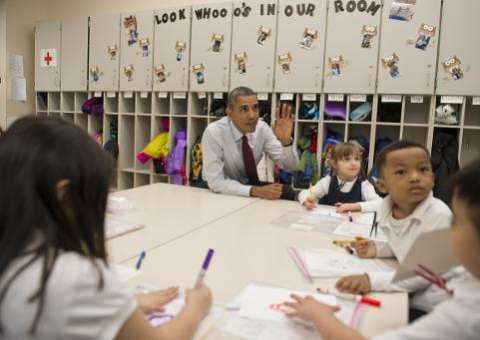 Maior empenho faz asiáticos superarem brancos em escolas dos EUA