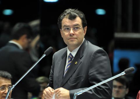 Desoneração de smartphones beneficia consumidores e mercado