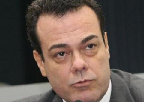 Henrique Oliveira requer Encontro da Comissão Especial da PEC