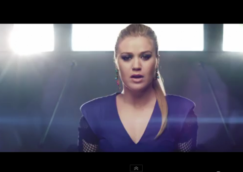 Confira o clipe de "People Like Us", de Kelly Clarkson