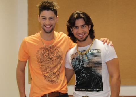 Avião de Munhoz e Mariano dá pane durante decolagem