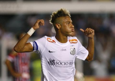 O Neymar está muito mimado, diz comentarista