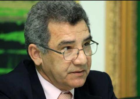  UEA: Aldemir sai. Assume Cleinaldo 