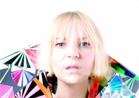 Música de Sia vaza na web e cantora diz que foi perda de tempo, ouça