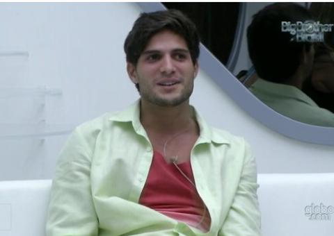 André veta Nasser, Natália e Andressa