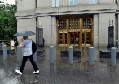 Apple no banco dos réus por preço dos livros eletrônicos