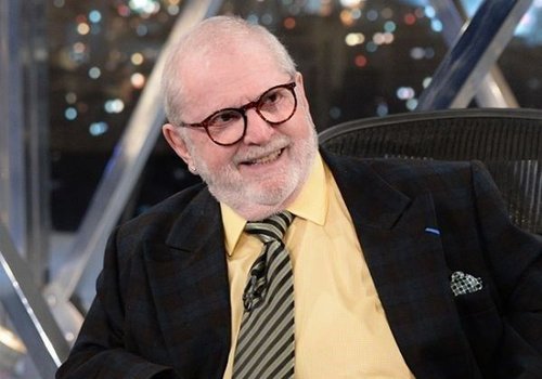 Jô Soares segue internado sem previsão de alta