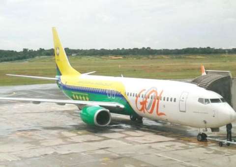 Avião da seleção brasileira pousa em Manaus