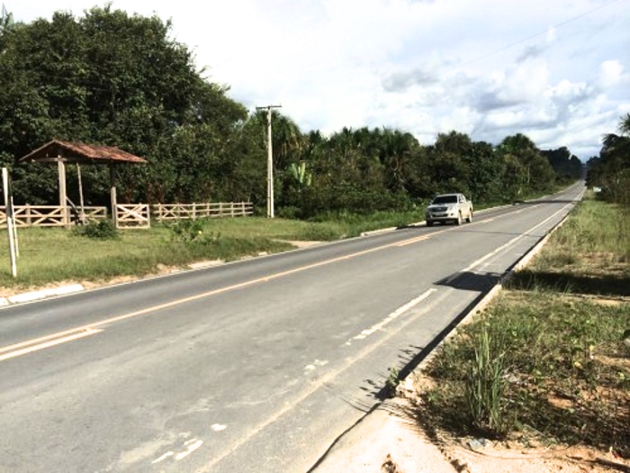Assaltantes invadem casa em Presidente Figueiredo e robam Hilux