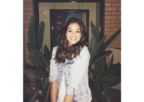 Bruna Marquezine chega aos Estados Unidos para gravar filme
