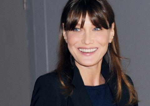 Álbum de Carla Bruni causa polêmica na França