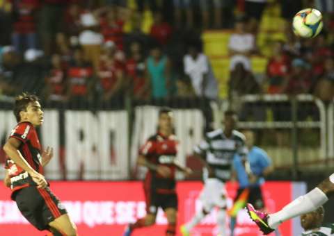 Golaço de Lucas Paquetá em Flamengo 4 x 0 Madureira