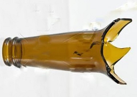 Homem é morto a golpes de gargalo de garrafa depois de discussão