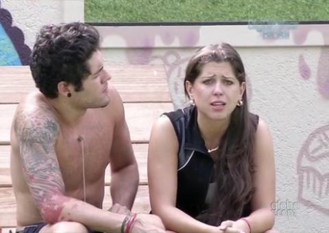 Andressa chora por causa de Fernanda