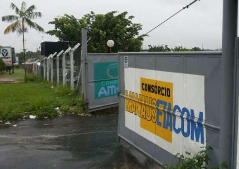 Empresa dona da caçamba garante dar assistência a vítimas sobreviventes