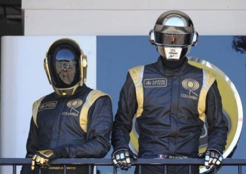 Daft Punk alcança primeira posição no ranking da Billboard