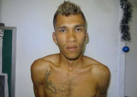 Ronda no Bairro detém homem com arma de fogo