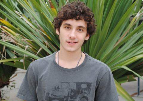 Cortado de "Malhação", Guilherme Prates volta à novela