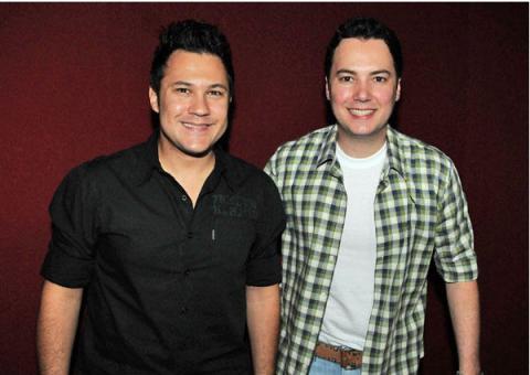 João Bosco e Vinícius divulgam novo clipe, veja