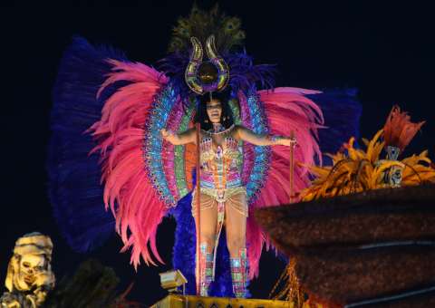  Confira o desfile das Escolas de Samba do Rio de Janeiro