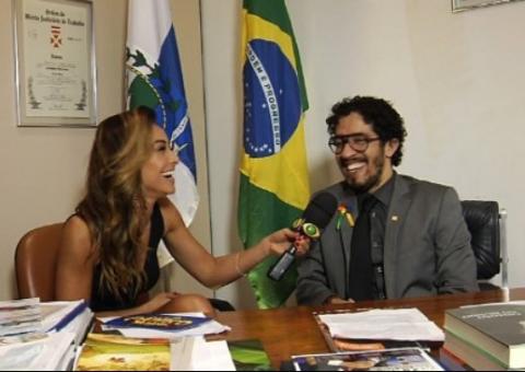 Deputado Jean Wyllys ataca Malafaia