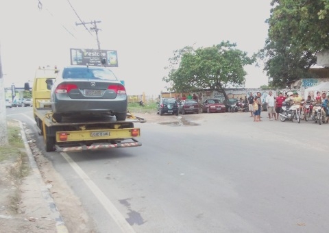 Manaustrans reboca 15 veículos no feirão da Cidade Nova