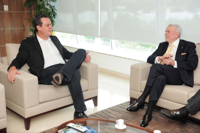 Henrique Oliveira vai à CBF e reforça candidatura de Manaus para Olimpíadas