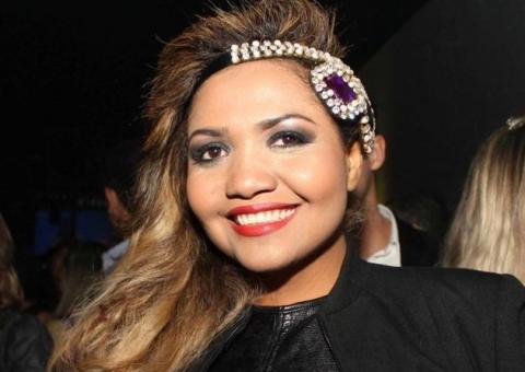 Gaby Amarantos lança DVD na web, confira