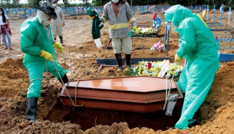 Levantamento mostra que mais pessoas morreram de Covid-19 no Amazonas