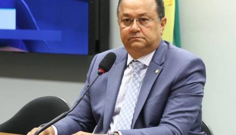 ‘Cesariana salvaria duas vidas’, diz Silas sobre aborto de menina estuprada