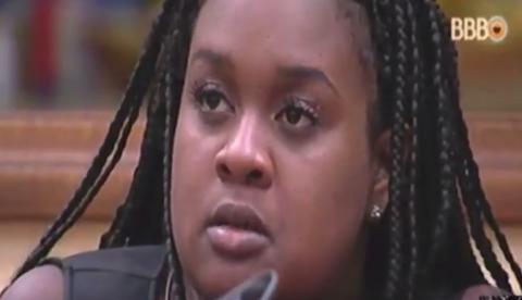 BBB17: Roberta cogita jogar balde de gelo em Emilly e causa revolta