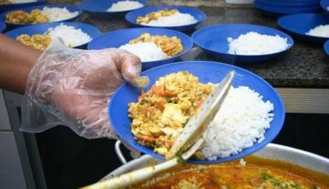17 propostas são aprovadas para o fornecimento de merenda escolar em Manaus 