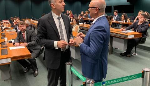 Superintendente  da Suframa busca diálogo com relator da reforma tributária em Brasíllia