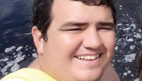 Preso às ferragens, taxista morre ao despencar com carro em barranco na AM 010