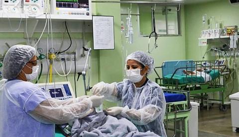 Governo tem 12 horas para ampliar leitos de UTI para hemodiálise no Amazonas