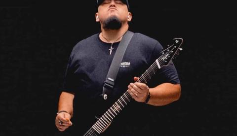 Carnaval alternativo: bloco de rock com Digão agita foliões em Manaus