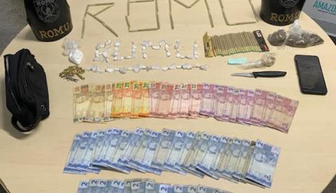 Romu prende suspeito de tráfico de drogas na feira Manaus Moderna