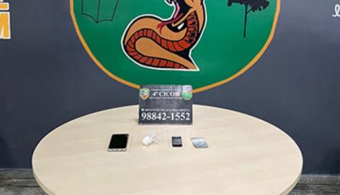 Denúncia anônima leva à prisão de homem por tráfico no Gilberto Mestrinho