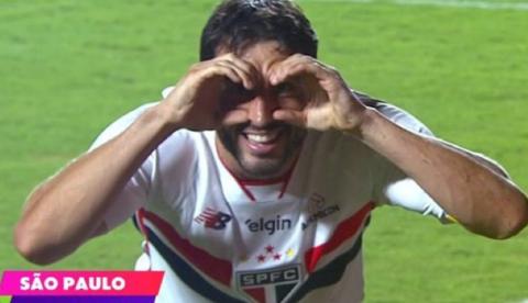 São Paulo vence Grêmioe assume liderança provisória do Brasileirão