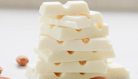 Entenda porque chocolate branco não é chocolate